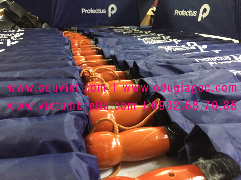 xưởng sản xuất ô dù cầm tay in logo quảng cáo